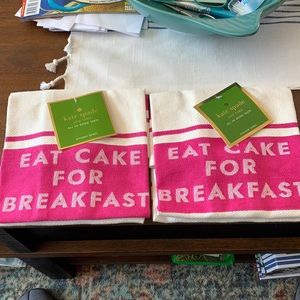 Two kate spade towels